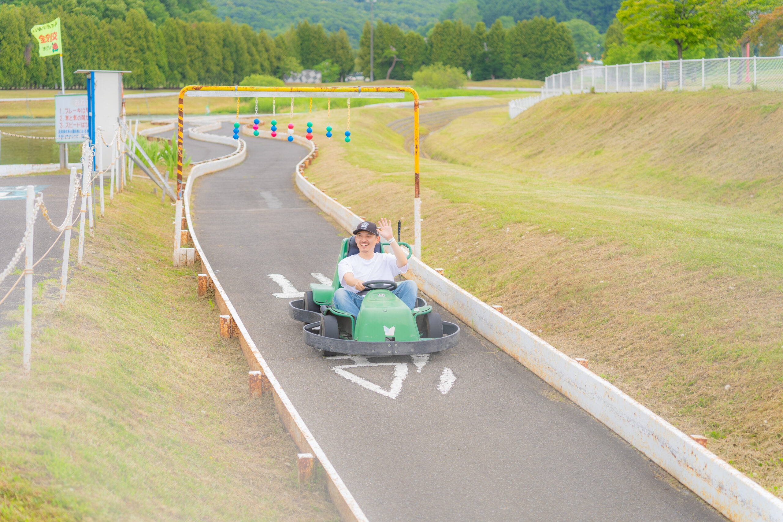 池周りゴーカート(1人乗車)